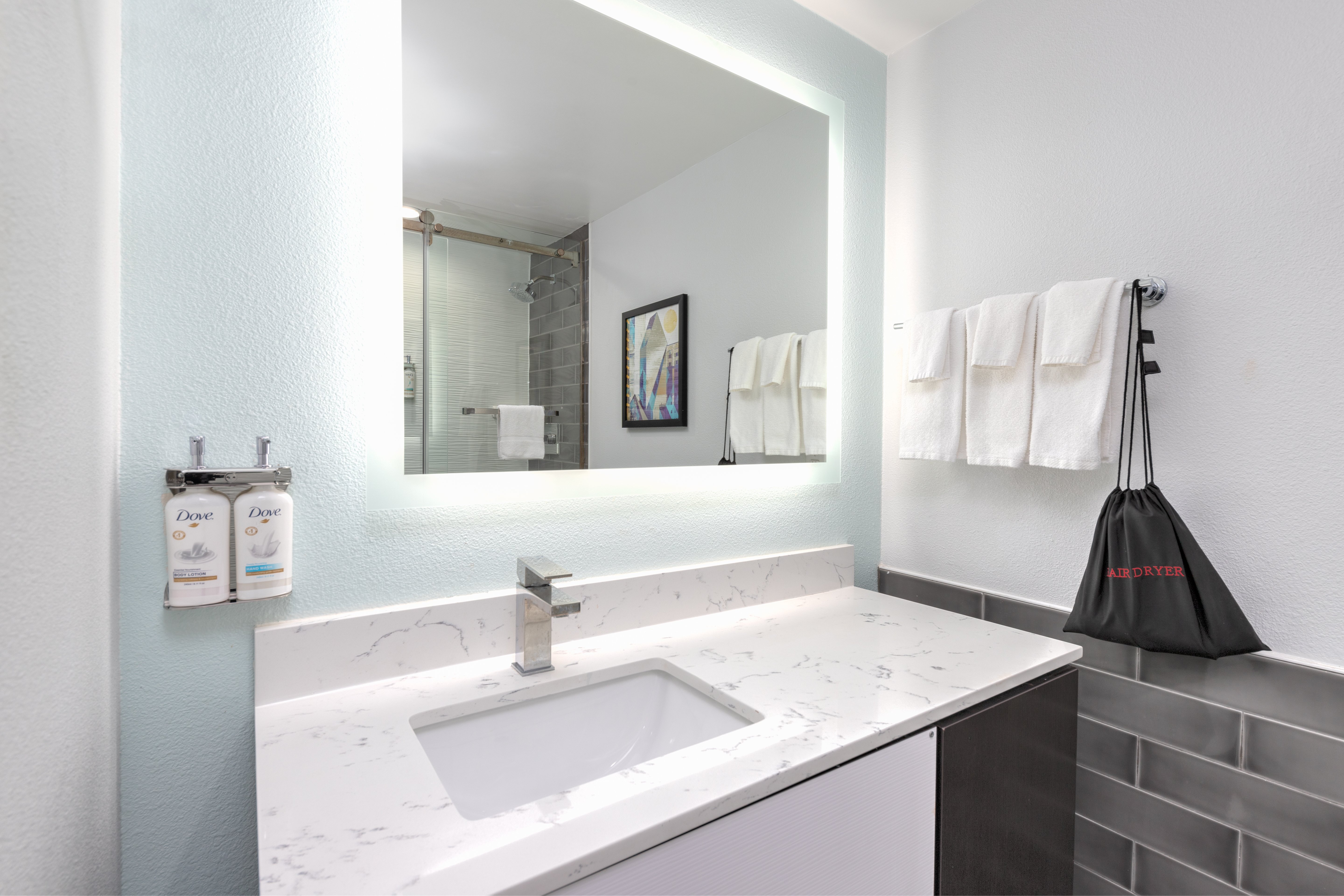la quinta inn and suites by wyndham dallas downtown