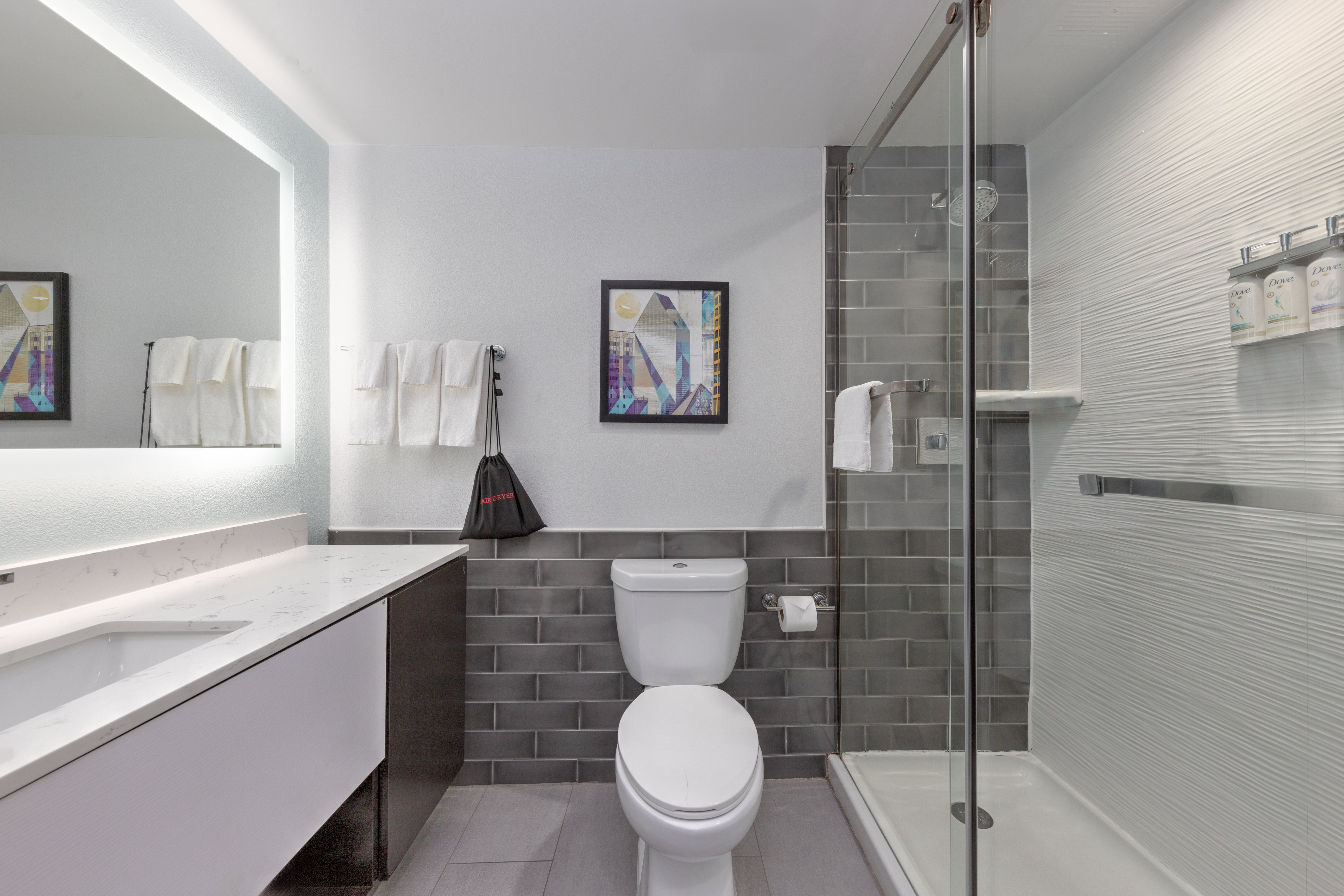 la quinta inn and suites by wyndham dallas downtown