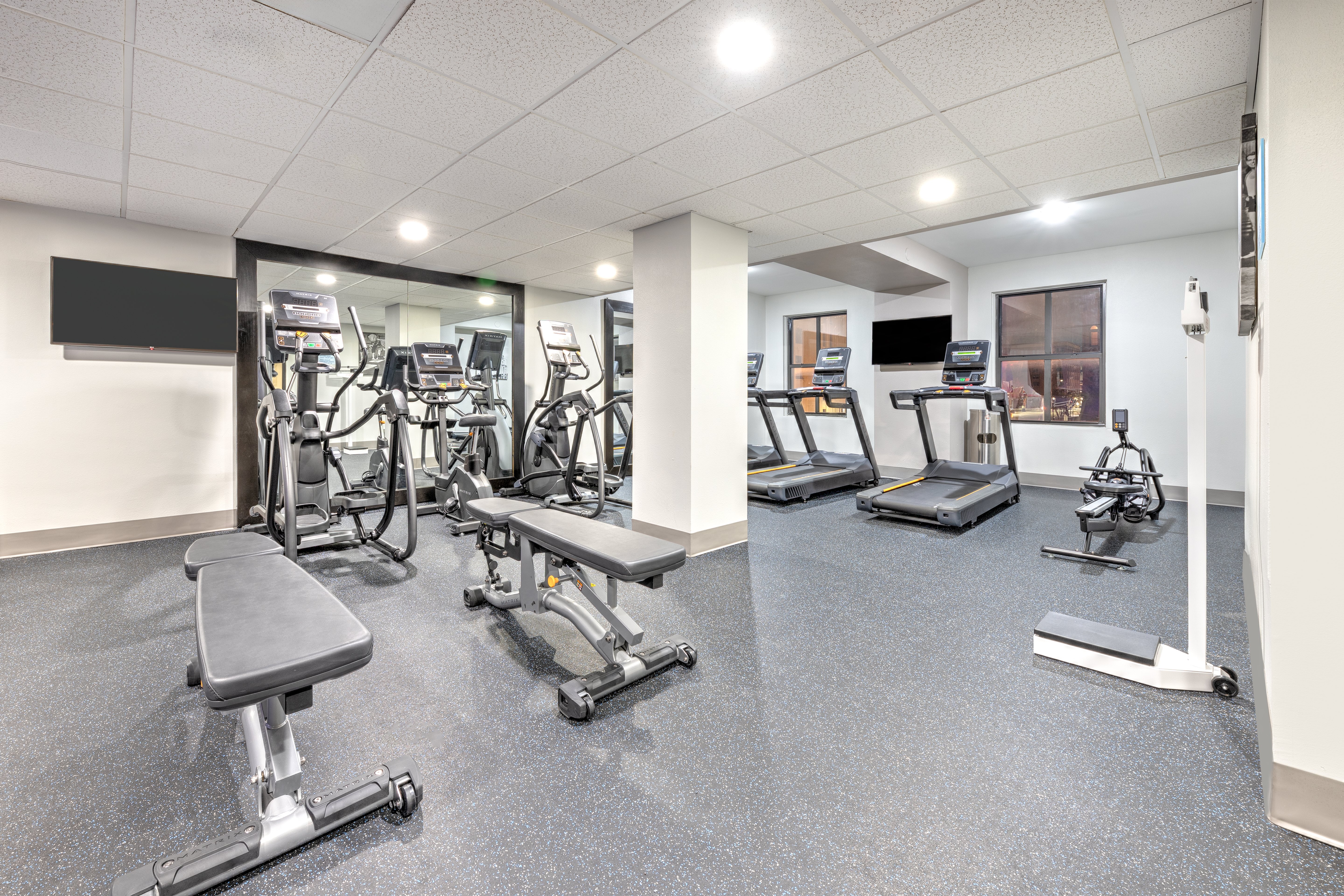 la quinta inn and suites by wyndham dallas downtown