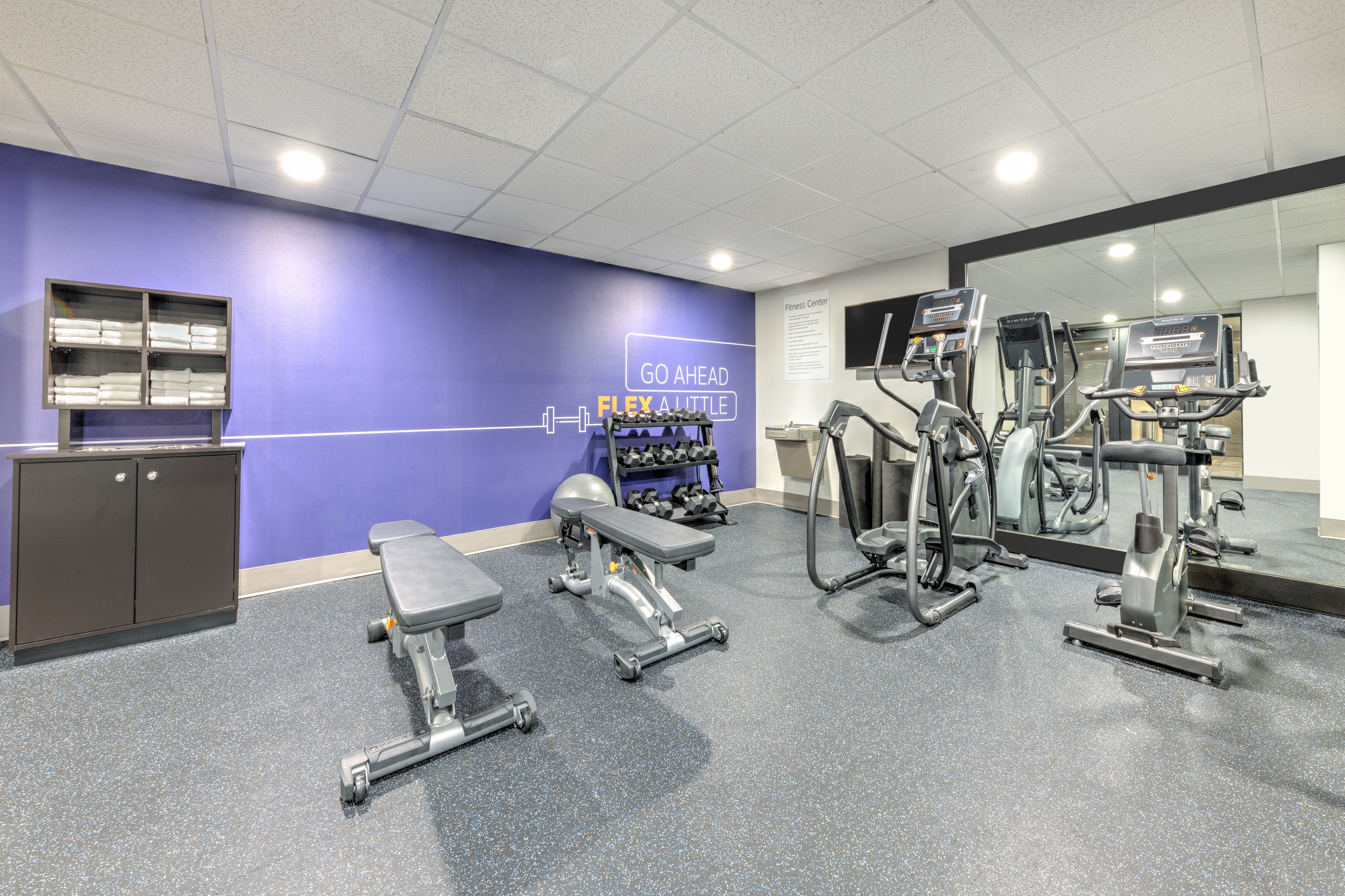 la quinta inn and suites by wyndham dallas downtown