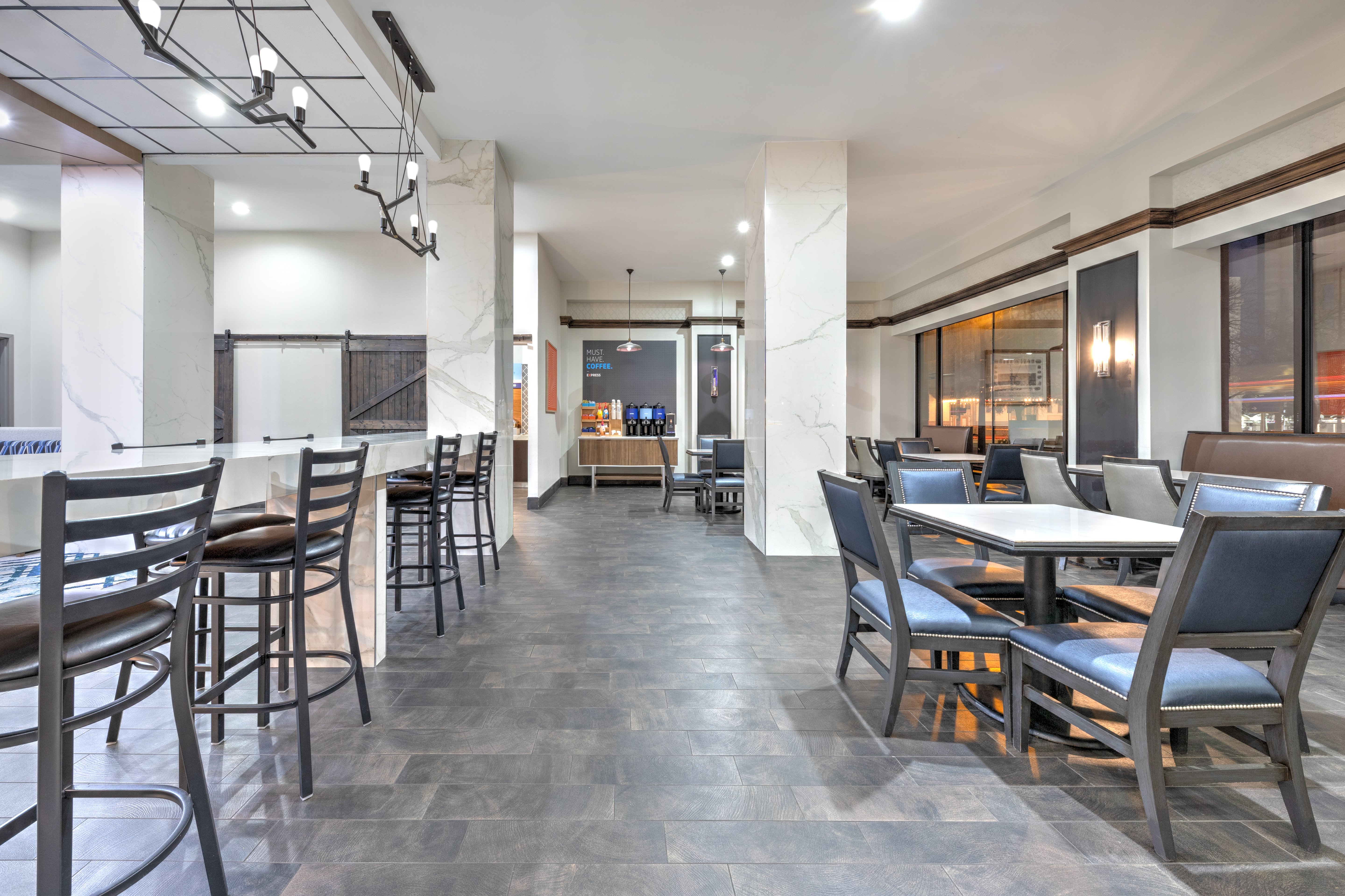 la quinta inn and suites by wyndham dallas downtown