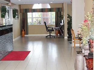 econo lodge inn and suites natchitoches