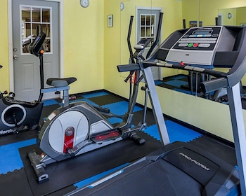 econo lodge inn and suites natchitoches