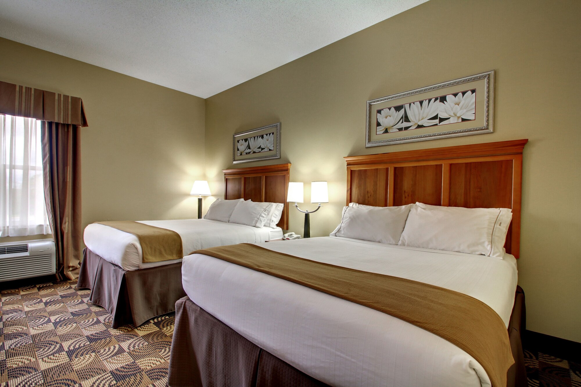 holiday inn express hurricane by ihg