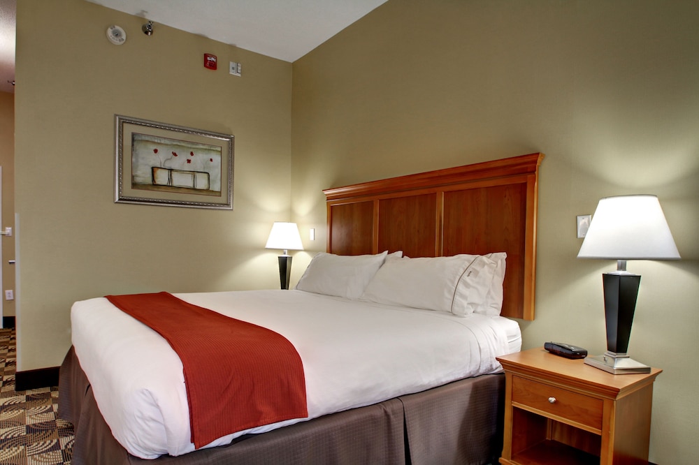 holiday inn express hurricane by ihg