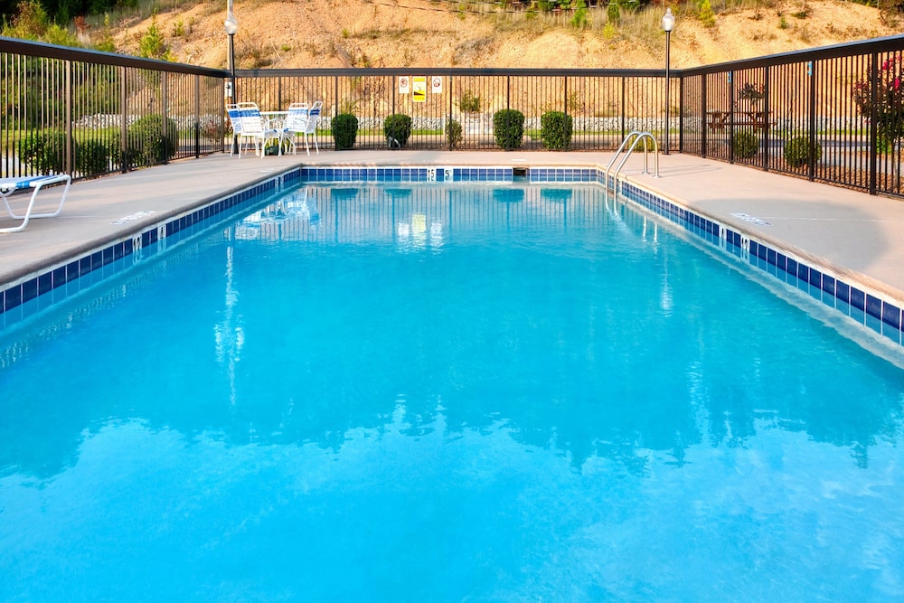 holiday inn express hurricane by ihg