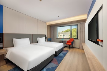 jinjiang inn lingering garden shantang old street suzhou