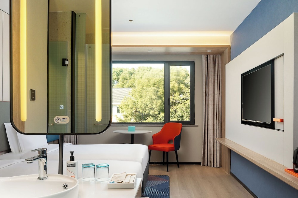 jinjiang inn lingering garden shantang old street suzhou