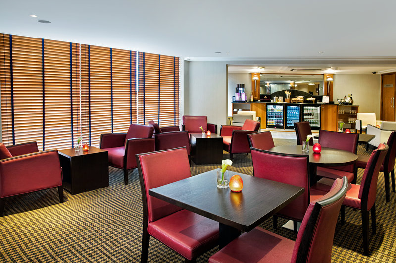 crowne plaza london heathrow