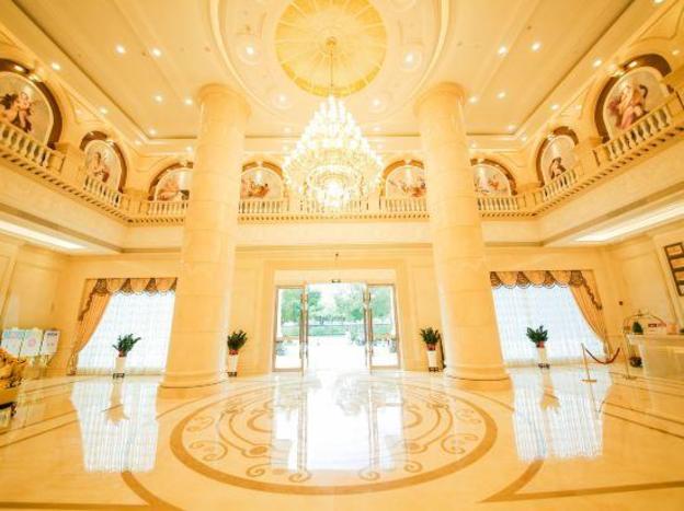 vienna international hotel maoming high speed railway station