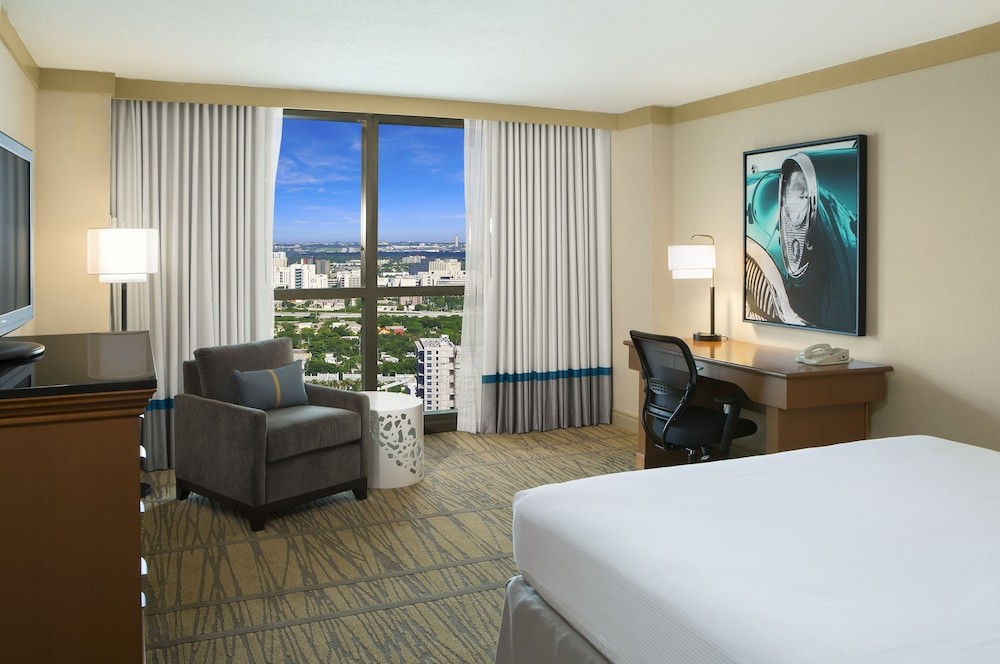 doubletree by hilton hotel miami airport and convention center