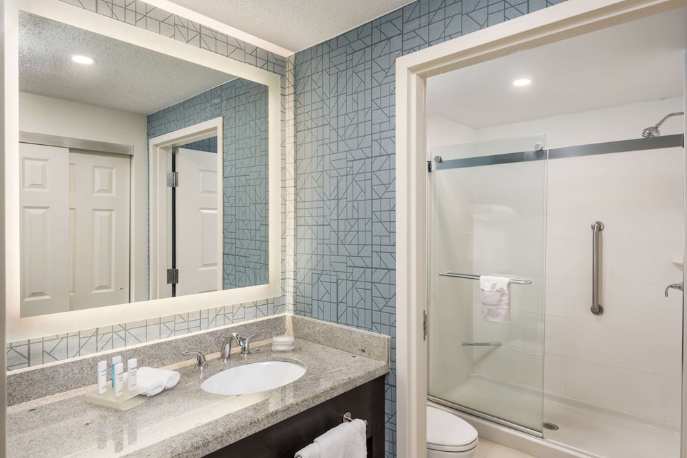 homewood suites by hilton miami airport blue lagoon