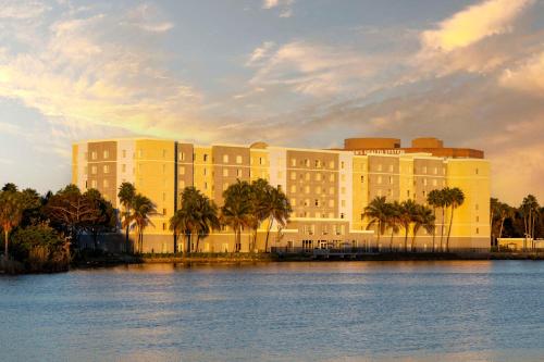 homewood suites by hilton miami airport blue lagoon