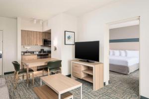 homewood suites by hilton miami airport blue lagoon