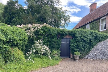 grange farm house