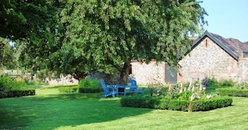 grange farm house