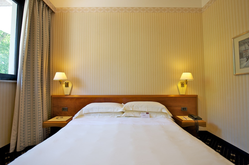 mercure astoria reggio emilia