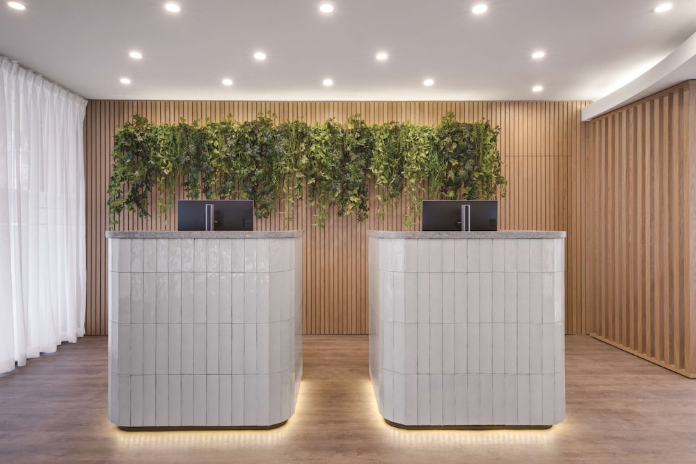 adina apartment hotel coogee sydney