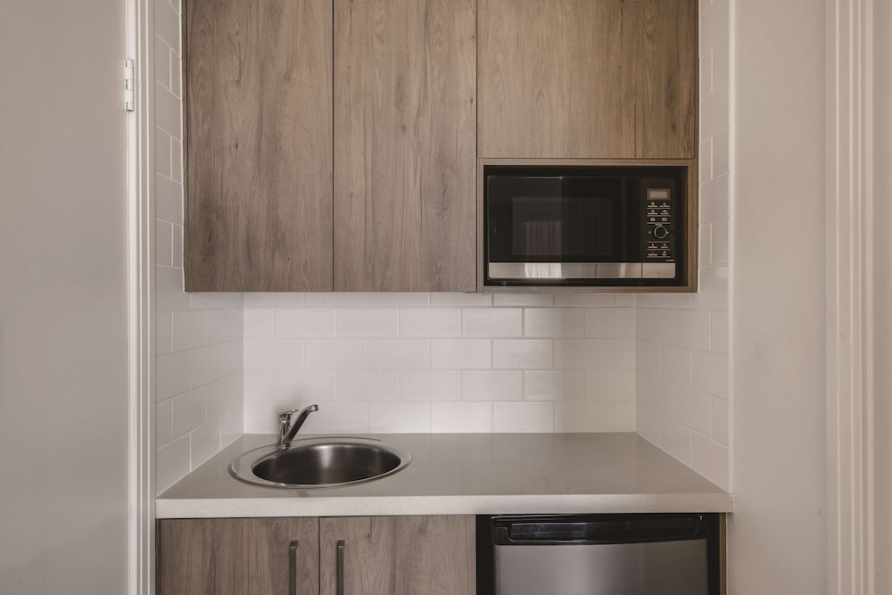 adina apartment hotel coogee sydney