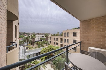 adina apartment hotel coogee sydney