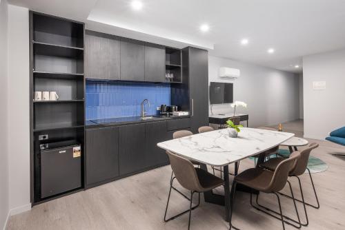 oros hotel and apartments