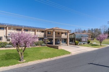 West End Motor Lodge,New South Wales>>Gunnedah,4 star