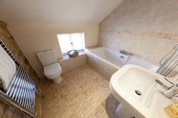 camside chipping campden taswell retreats