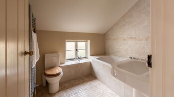 camside chipping campden taswell retreats