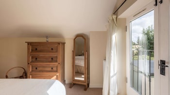 camside chipping campden taswell retreats