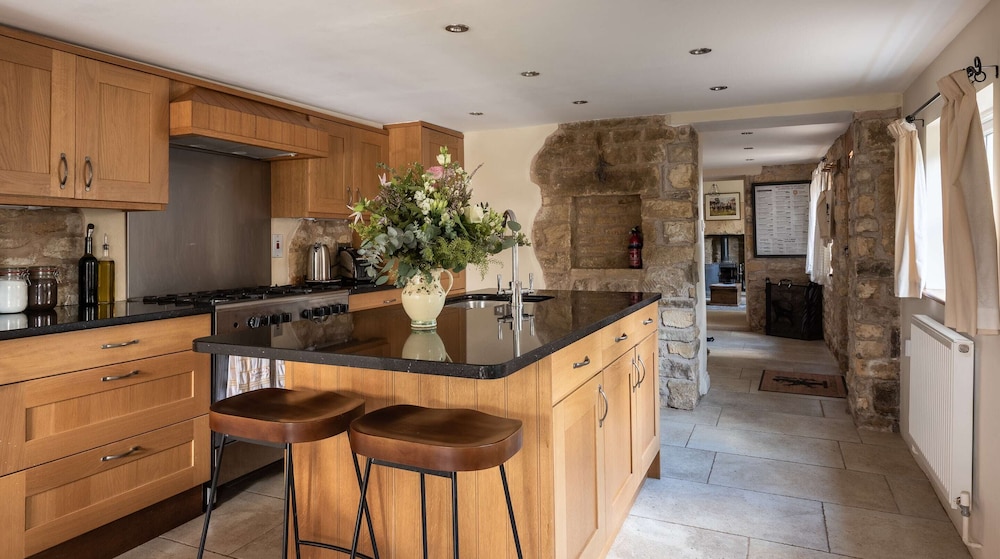 camside chipping campden taswell retreats
