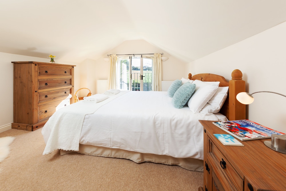 camside chipping campden taswell retreats