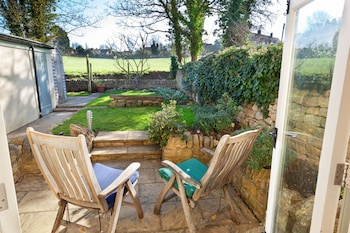 camside chipping campden taswell retreats