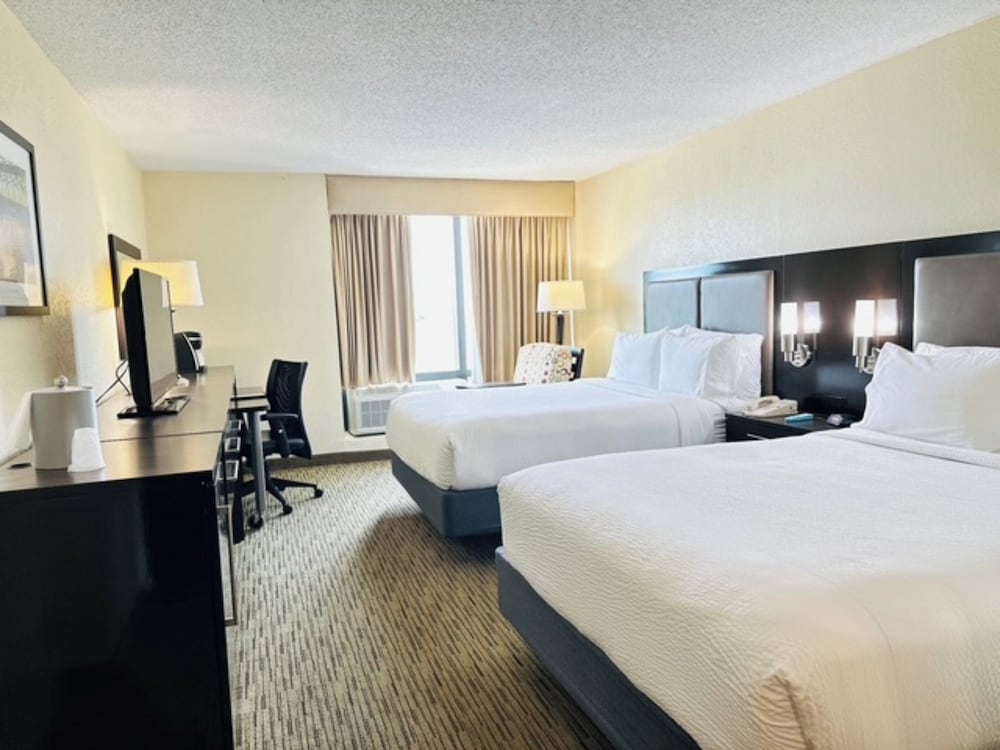holiday inn miami international airport by ihg