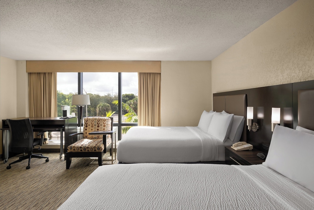 holiday inn miami international airport by ihg