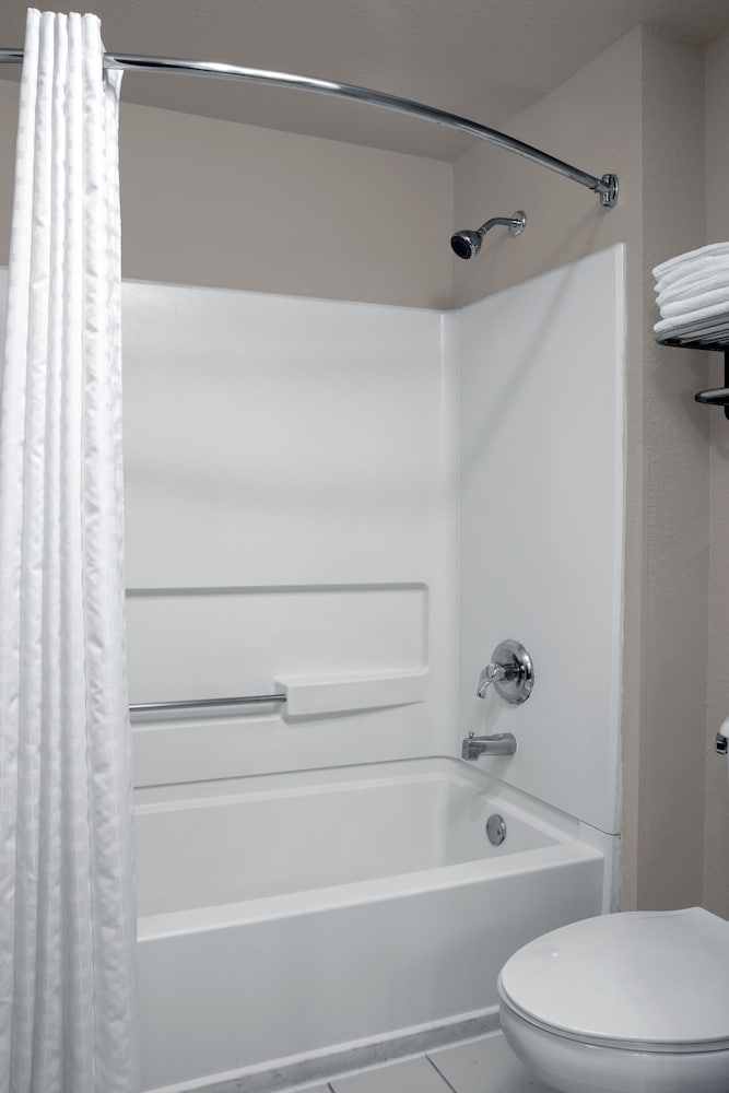 spark by hilton miami doral