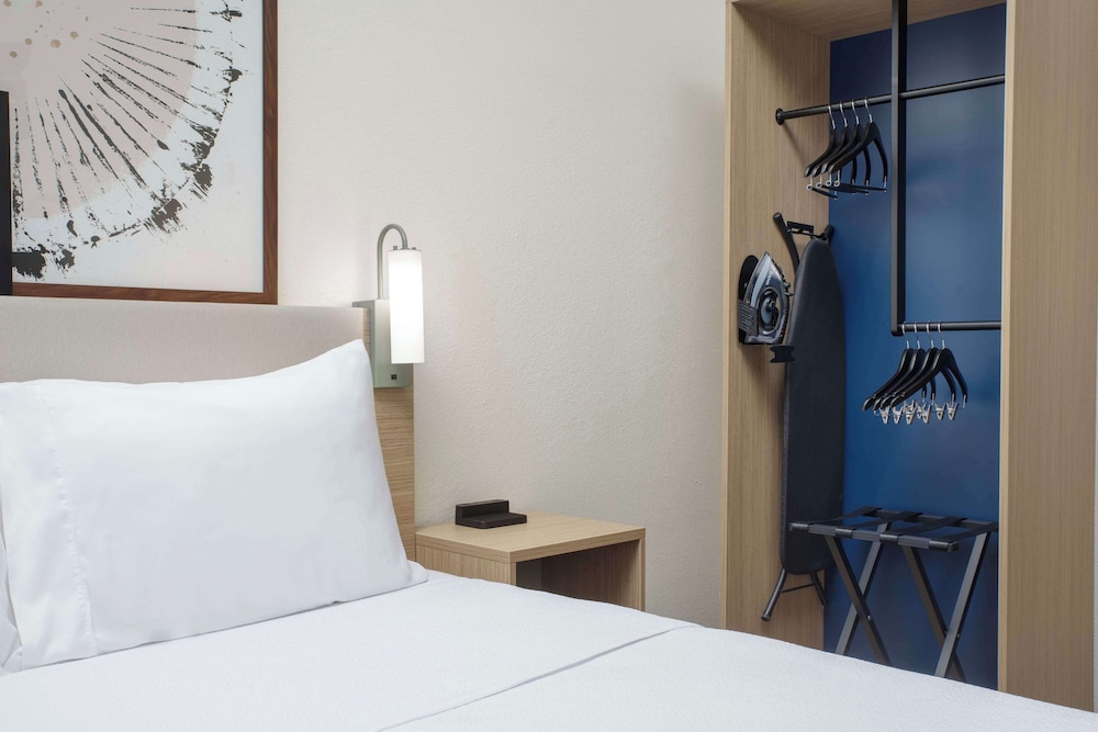 spark by hilton miami doral