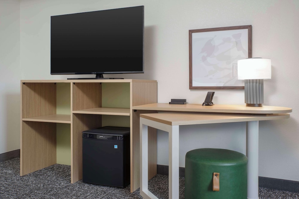 spark by hilton miami doral