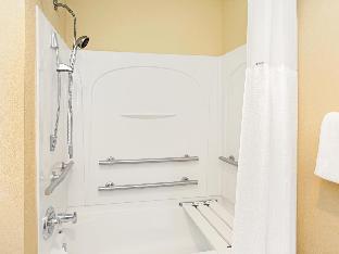 spark by hilton miami doral