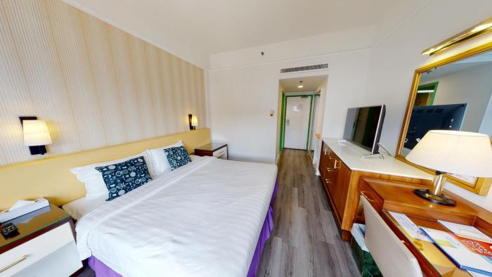 silvermine beach resort