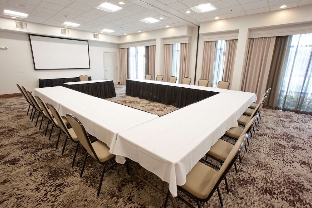 hampton inn and suites boise nampa at the idaho center