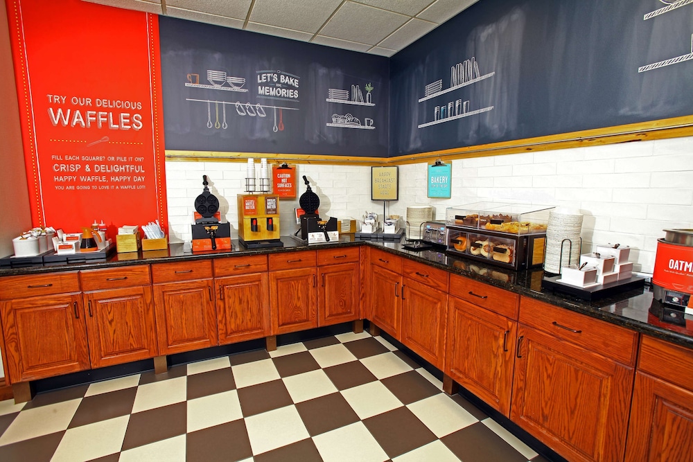 hampton inn and suites boise nampa at the idaho center