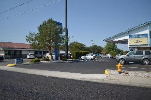 nampa inn and suites