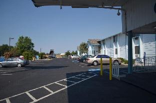 nampa inn and suites