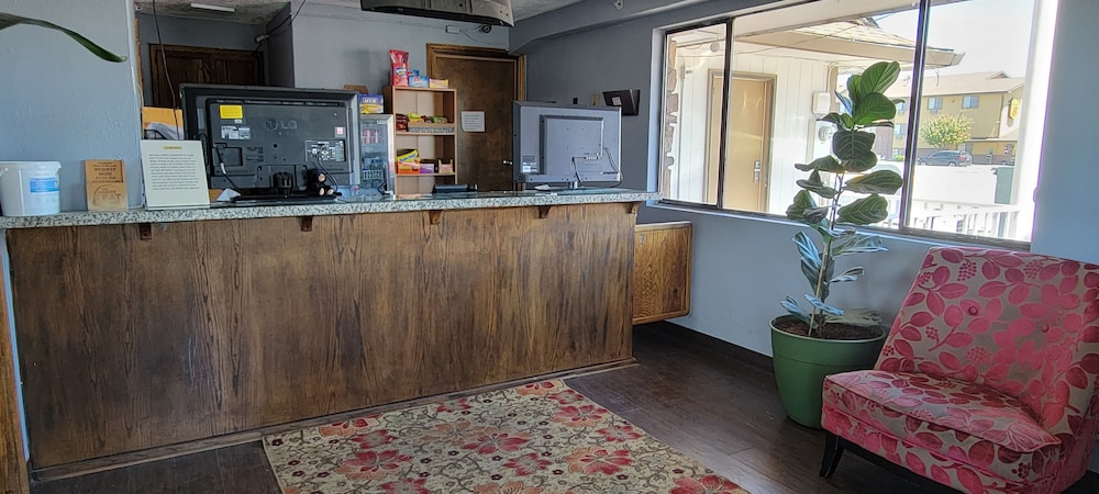 nampa inn and suites