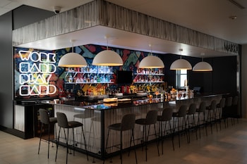 the hotel at kirkwood center