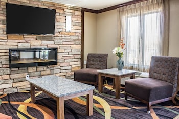 comfort inn and suites cedar rapids north collins road