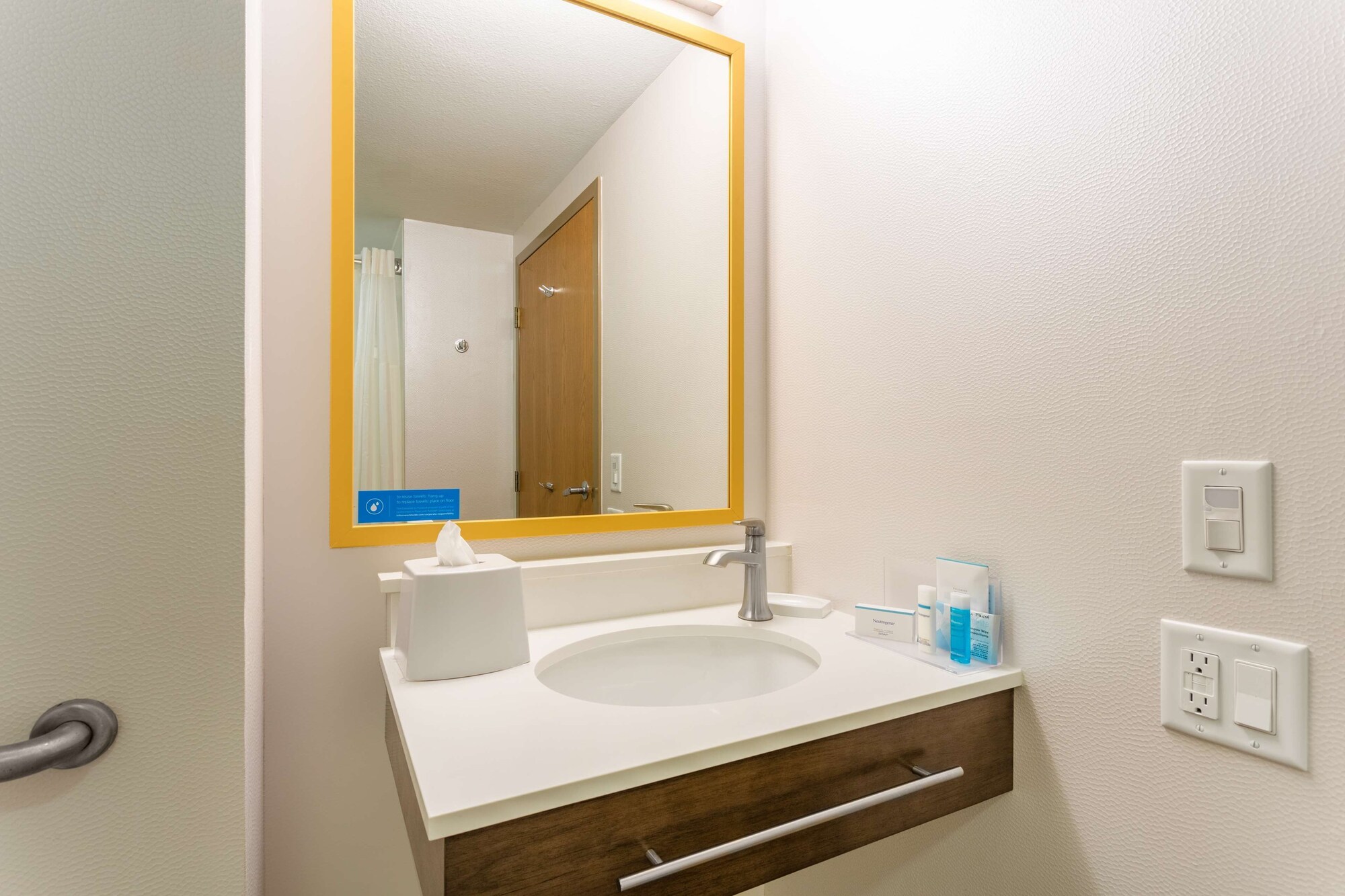 hampton inn cedar rapids