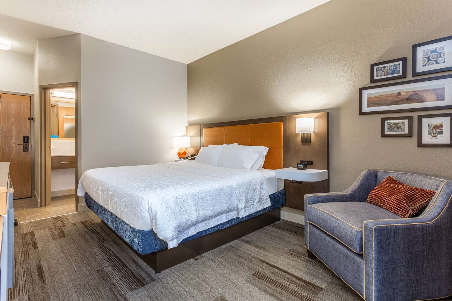 hampton inn cedar rapids