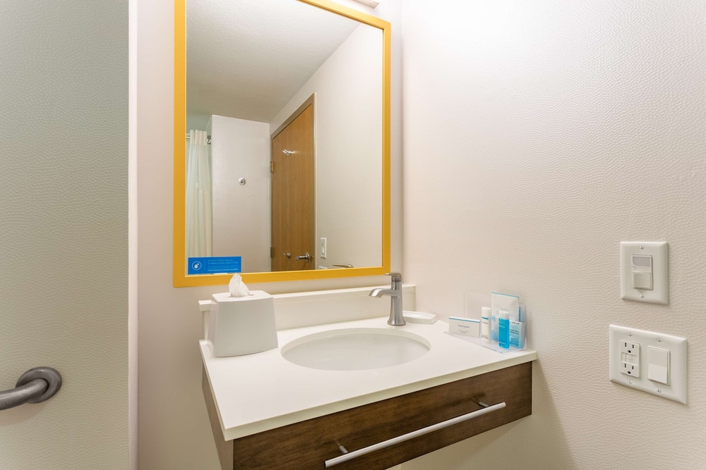 hampton inn cedar rapids