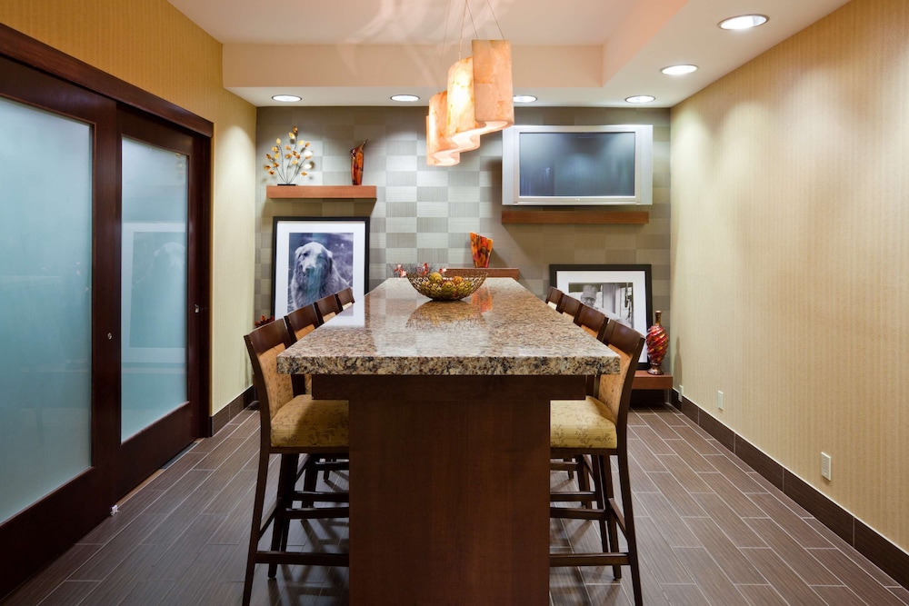 hampton inn cedar rapids